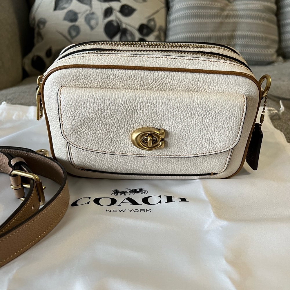 Coach Willow Camera Bag in Colorblock Chalk
